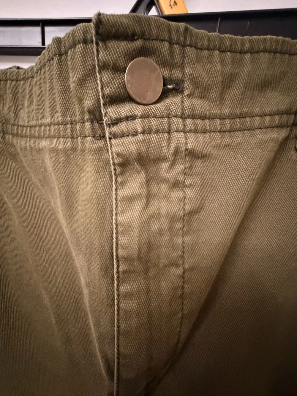 Old Navy Olive Green Balloon Cargo Jogger Pants - Picture 6 of 16